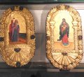 No 11: Ξυλόγλυπτα επιχρυσωμένα λυπηρά: η Θεοτόκος και ο Ἀγιος Ιωάννης ο Θεολόγος, 19ος αι. ----- Wood-carved gilded icons  of the sorrowing Virgin and St John the Theologian, 19th c.